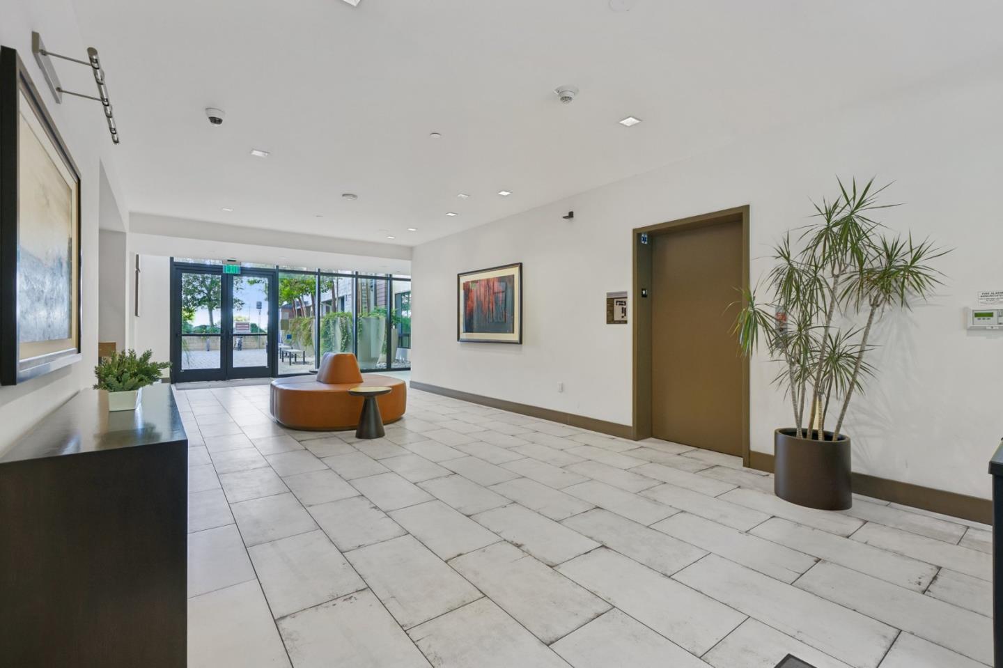 400 El Camino Real 210