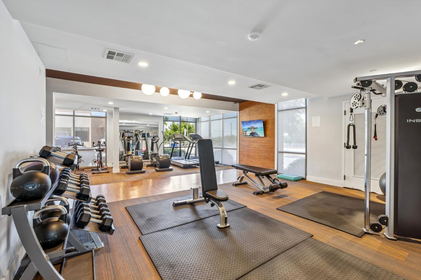 400 El Camino Real 210