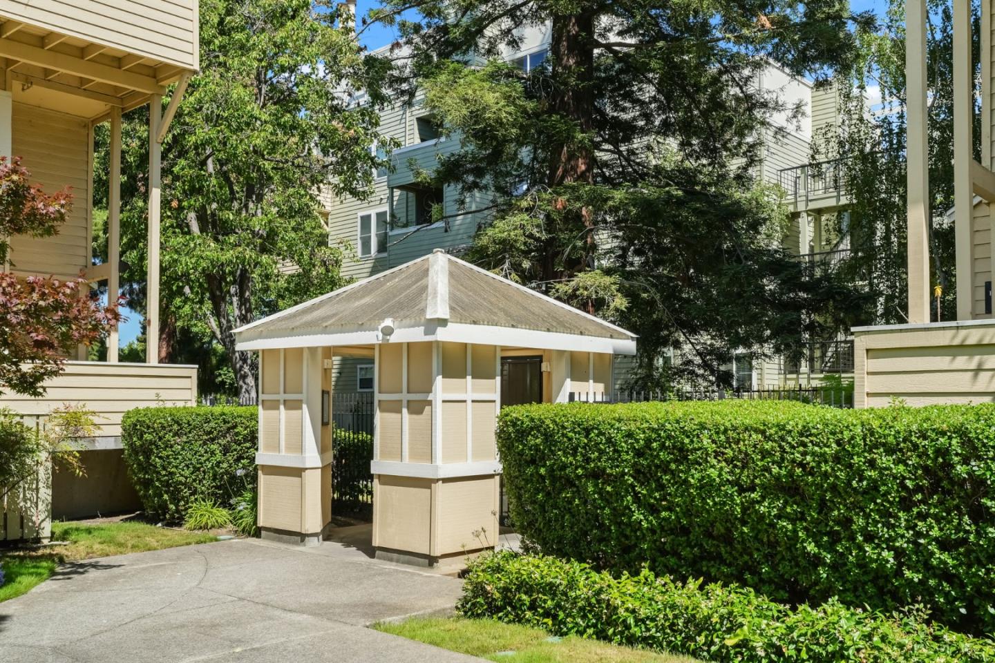 211 South Fremont Street 204