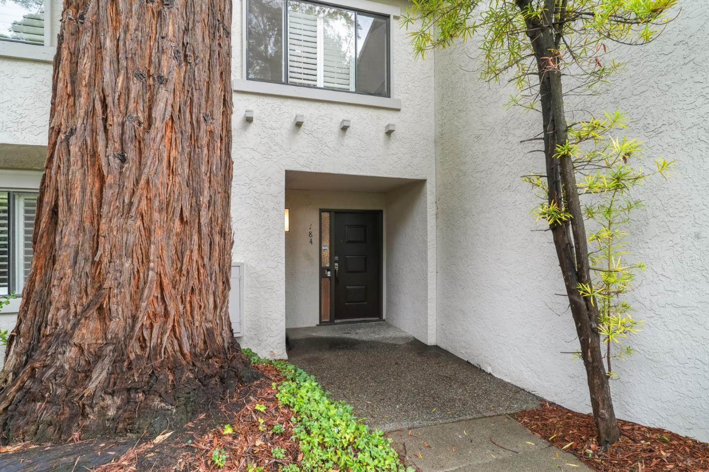 184 Sand Hill CIR