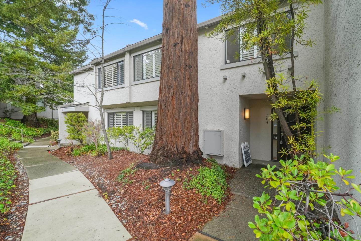 184 Sand Hill CIR
