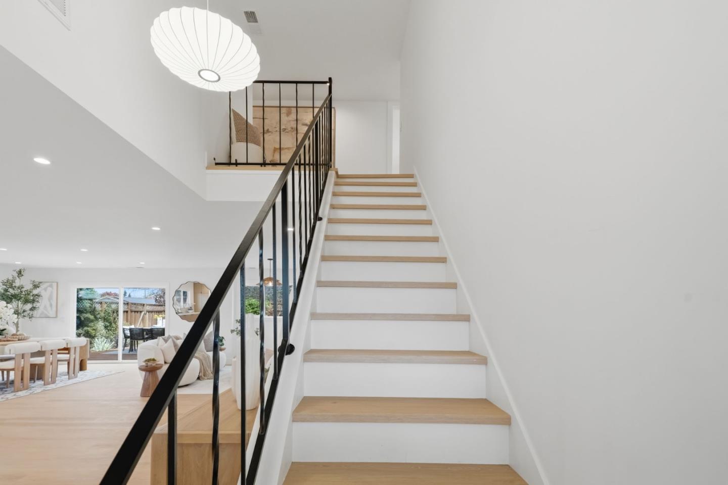 904 Del Monte PL