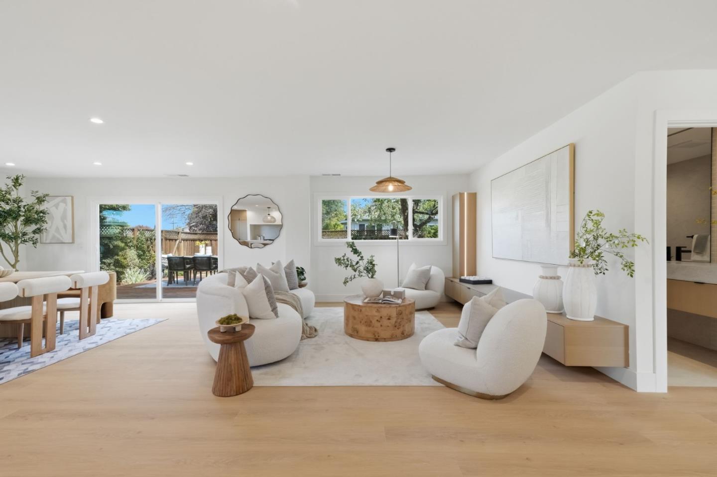 904 Del Monte PL