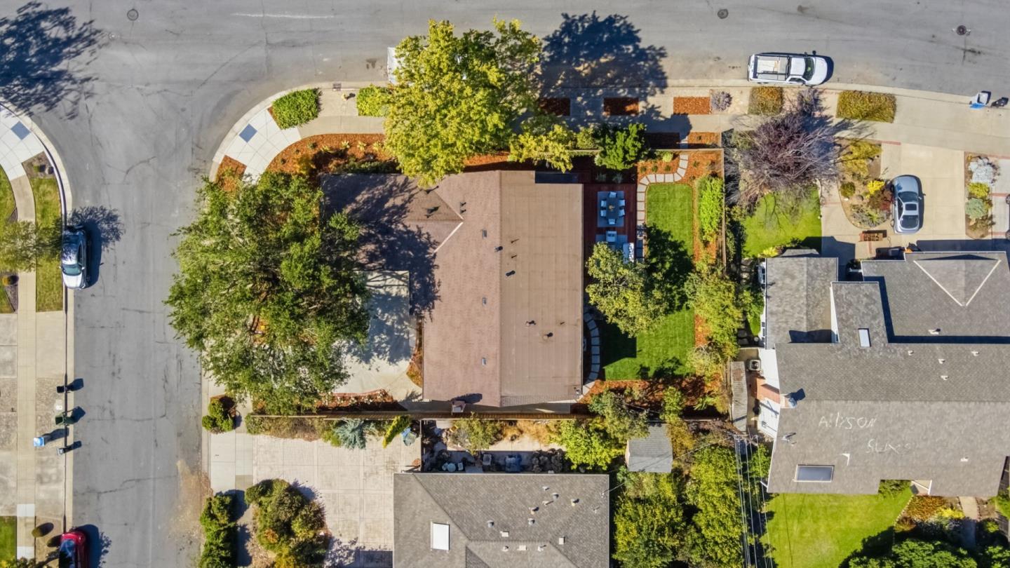 904 Del Monte PL