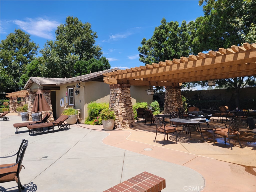 8541 Oak Barrel Place