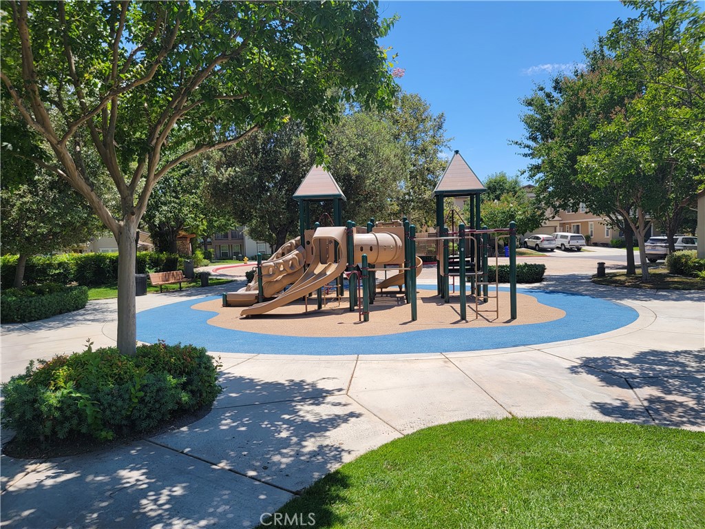 8541 Oak Barrel Place