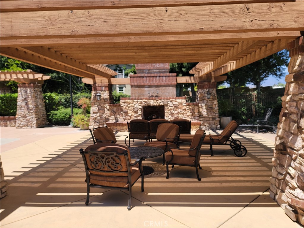 8541 Oak Barrel Place