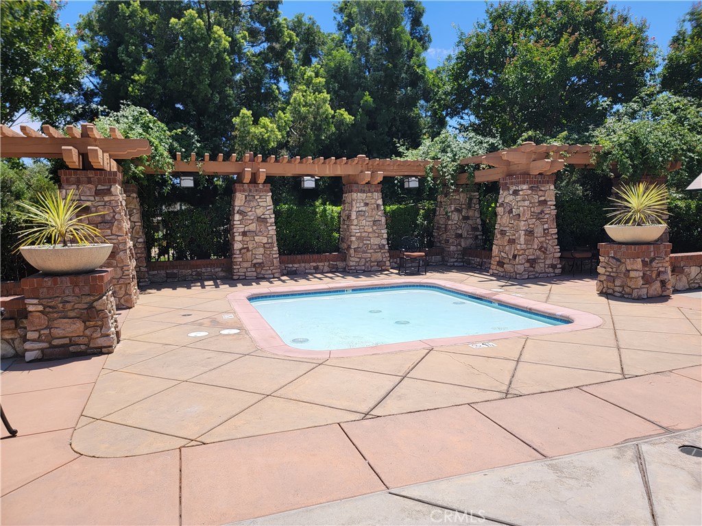 8541 Oak Barrel Place