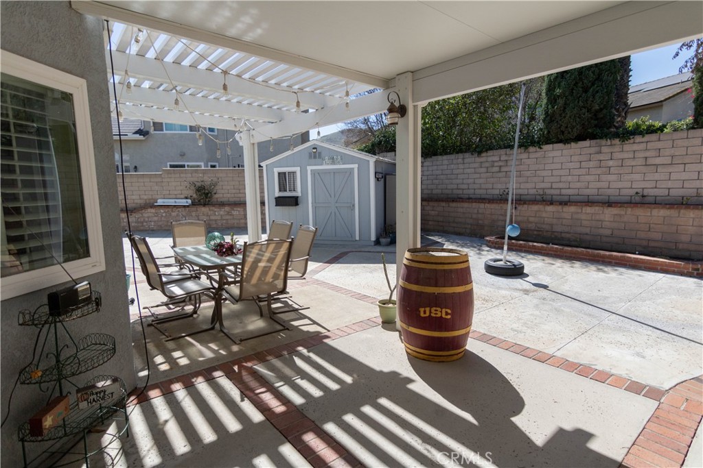 17940 Via Casitas
