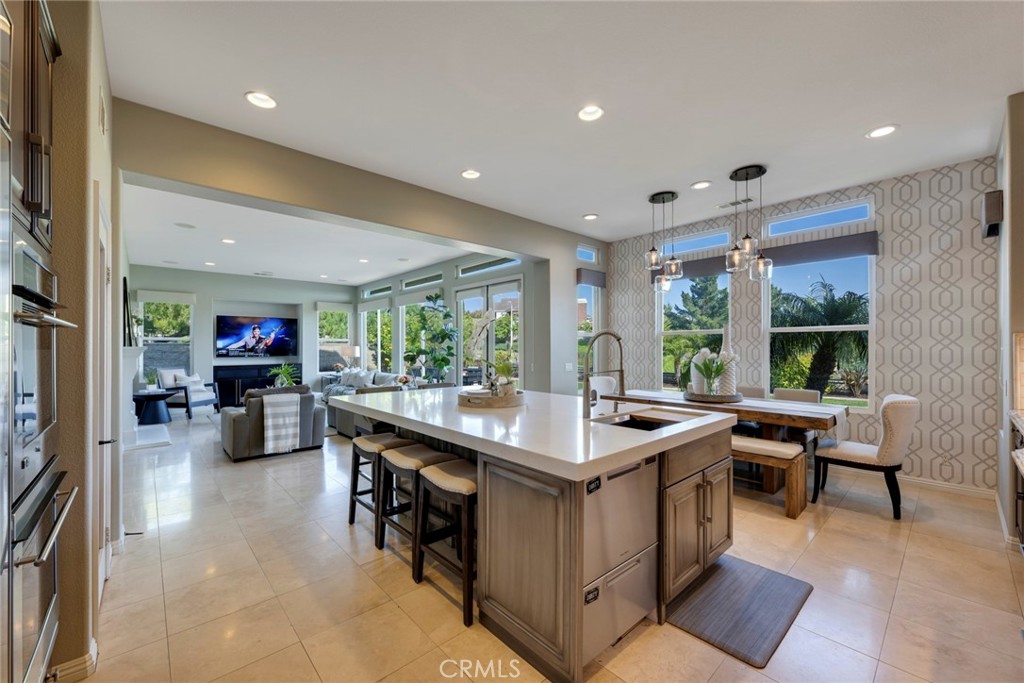 18598 Oaklawn Lane
