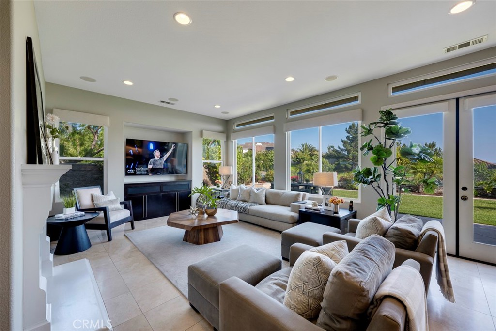 18598 Oaklawn Lane