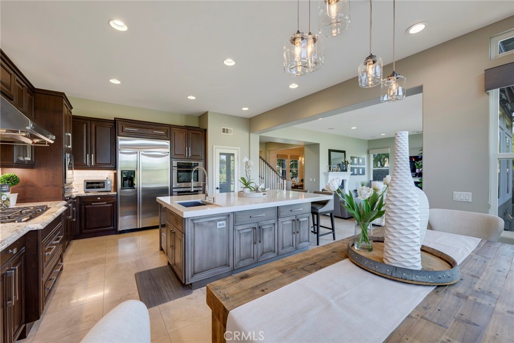 18598 Oaklawn Lane