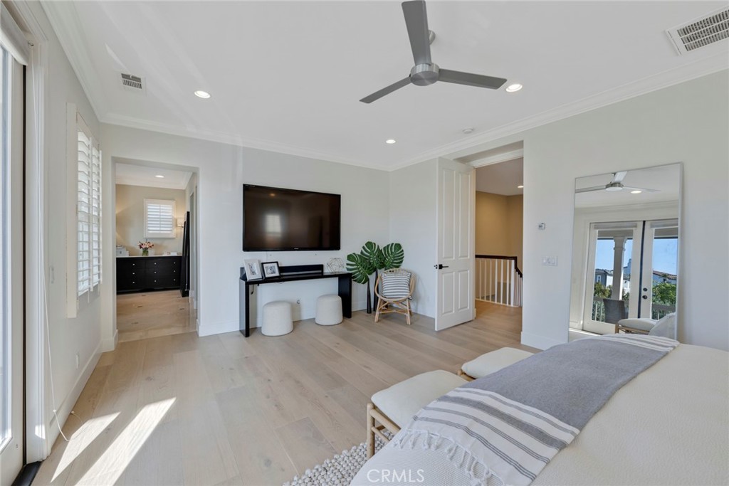 18598 Oaklawn Lane