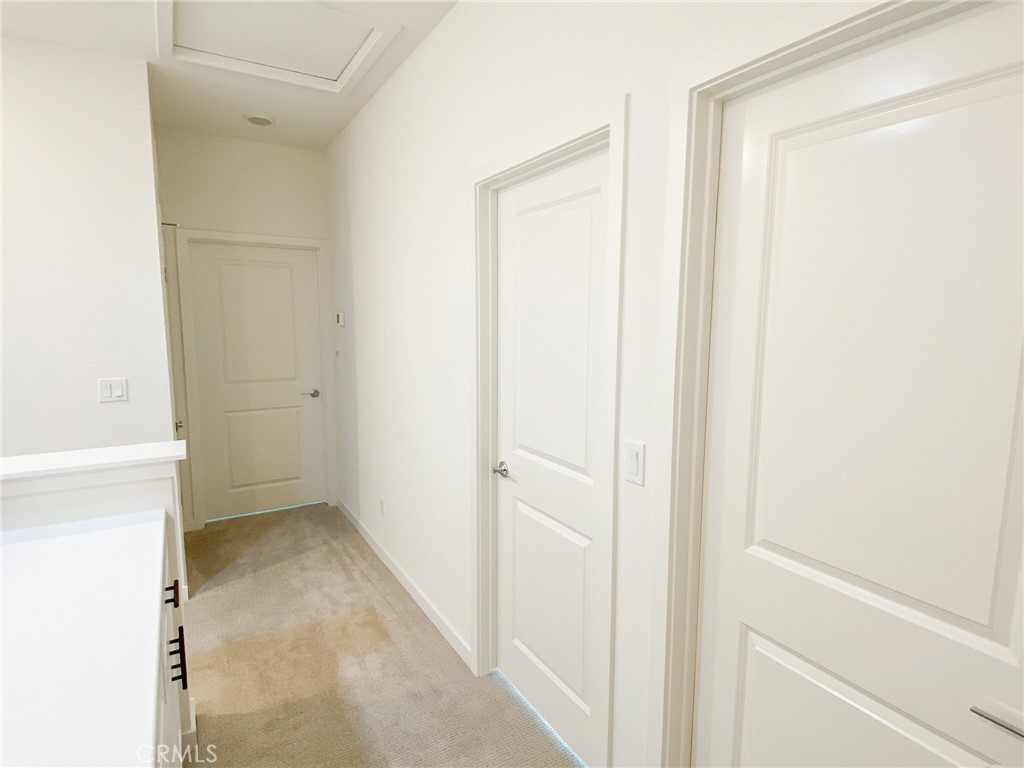 947 N Divino Privado 9