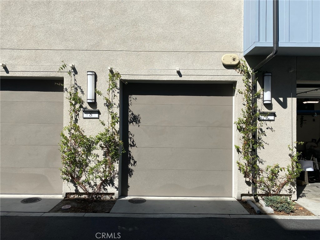 947 N Divino Privado 9