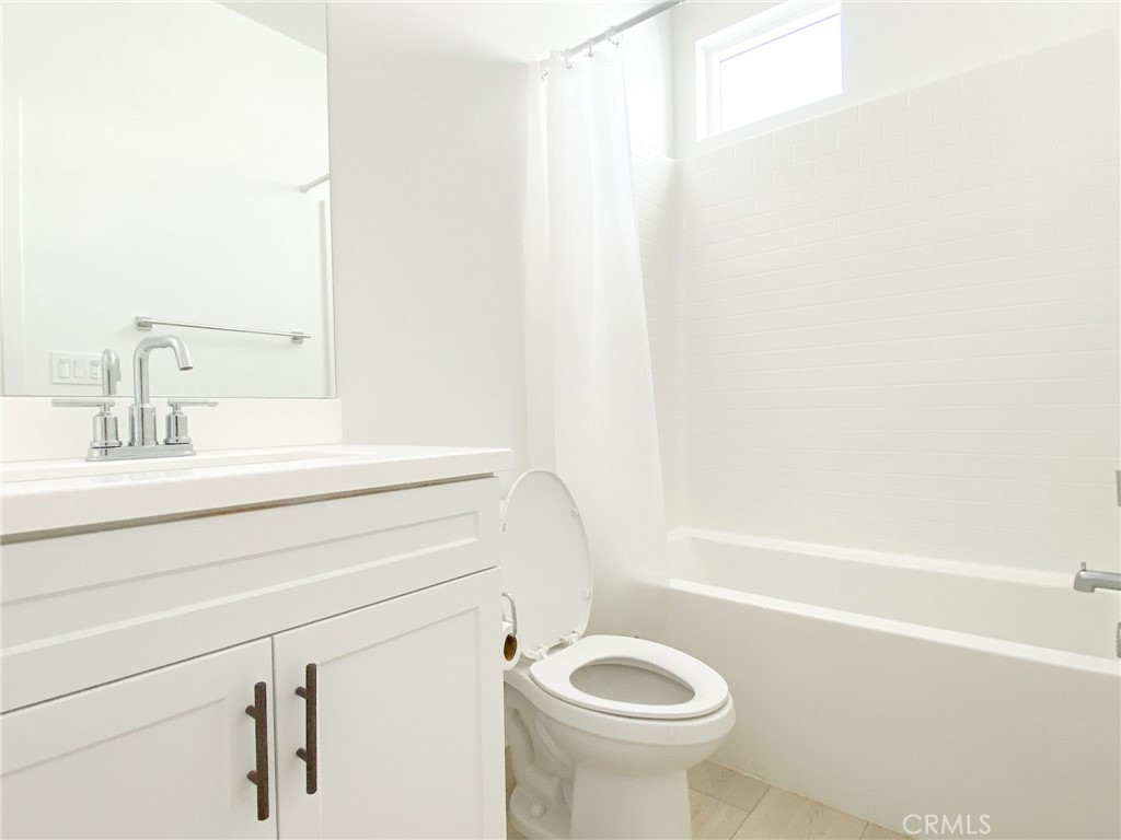 947 N Divino Privado 9