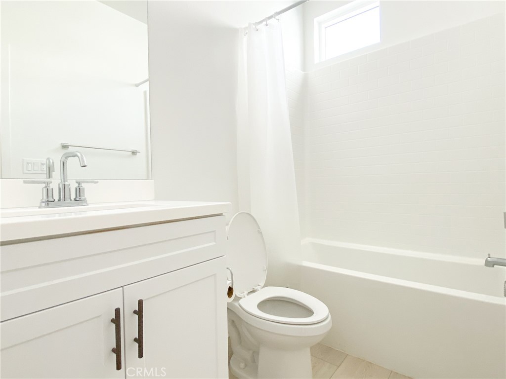 947 N Divino Privado 9