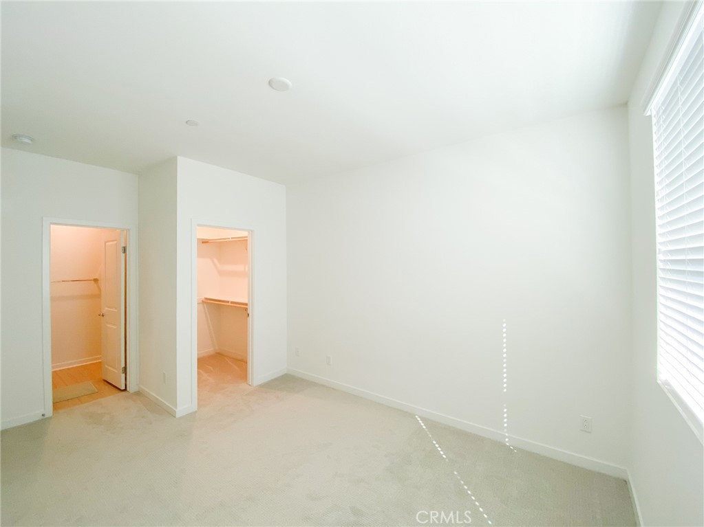 947 N Divino Privado 9