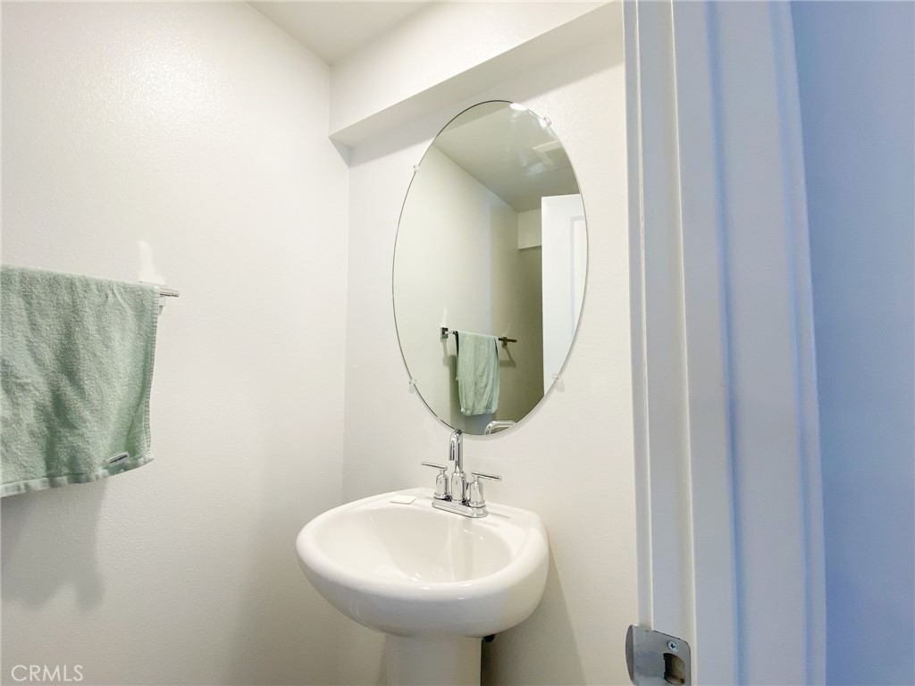 947 N Divino Privado 9