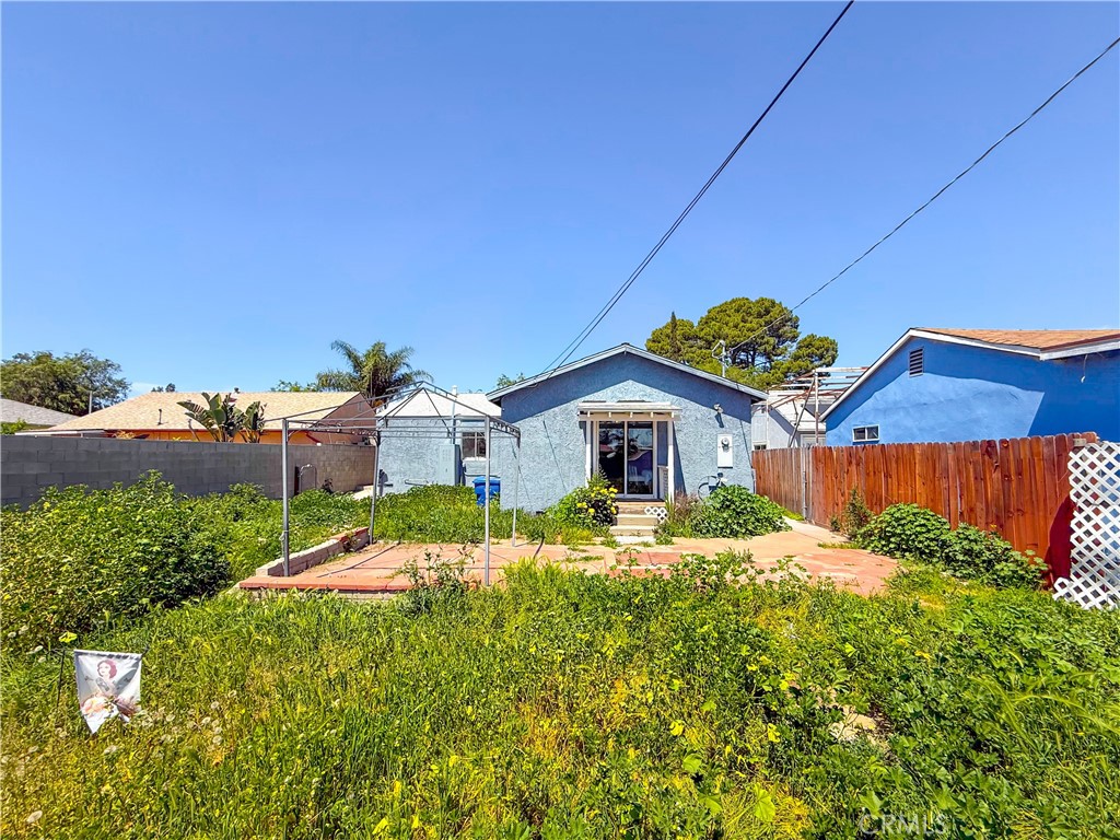 12056 Neenach Street