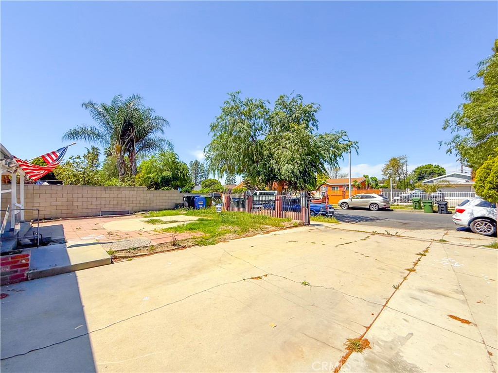 12056 Neenach Street