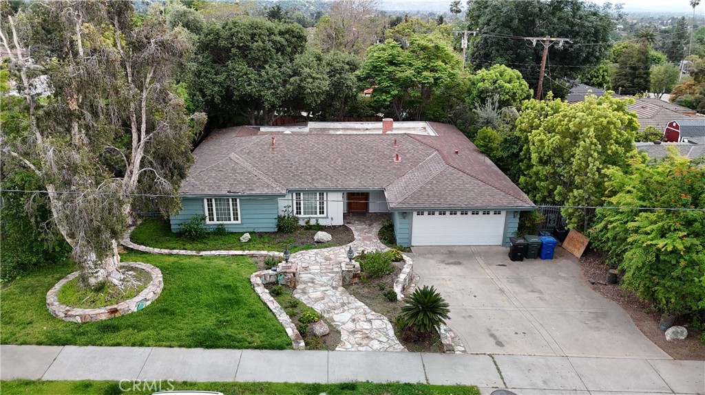326 E Sierra Madre Avenue