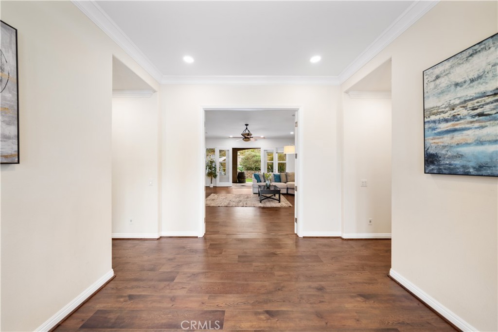 26677 Avenida Del Oro