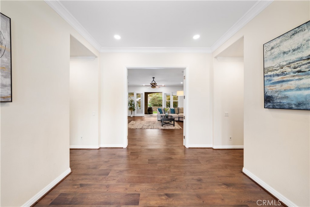 26677 Avenida Del Oro