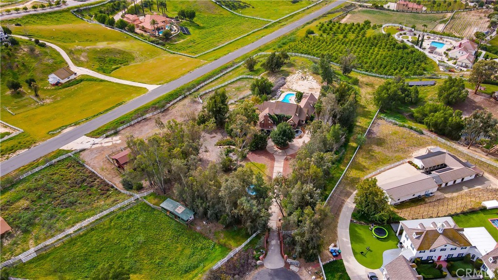 42200 Calle Barbona