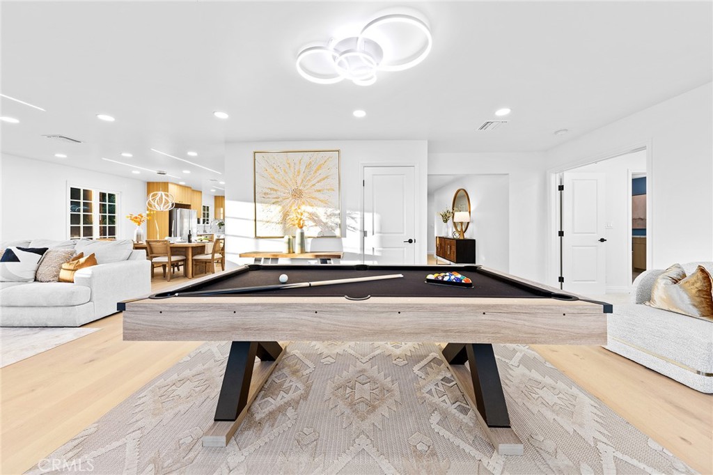 326 E Sierra Madre Avenue