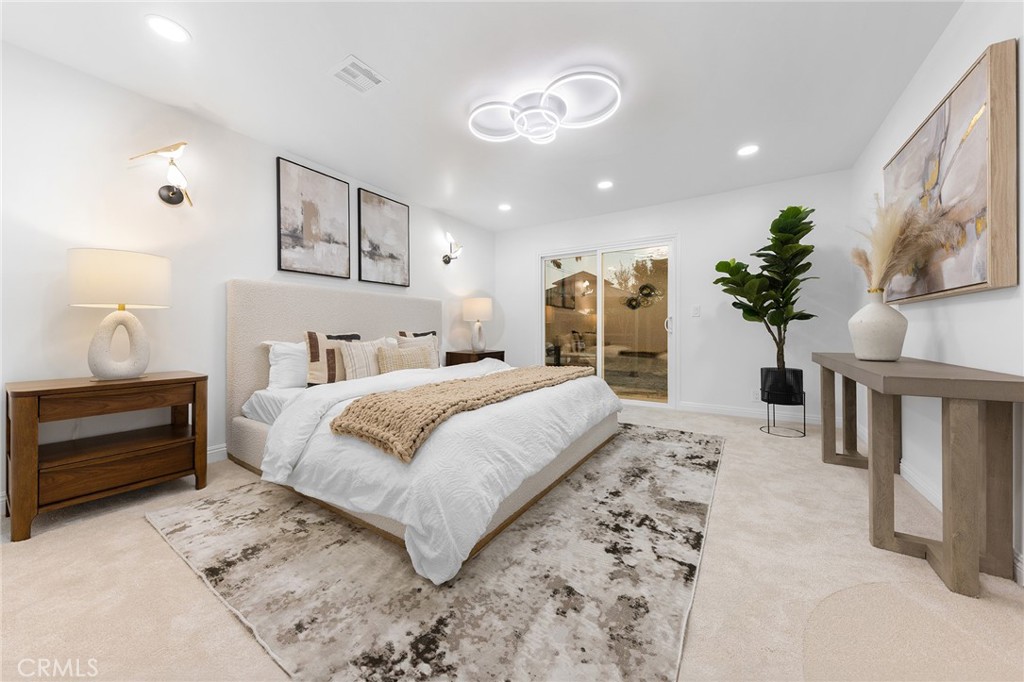 326 E Sierra Madre Avenue