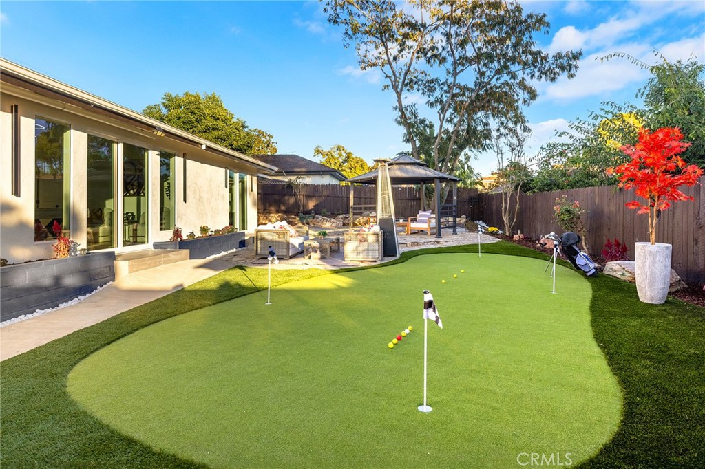 326 E Sierra Madre Avenue