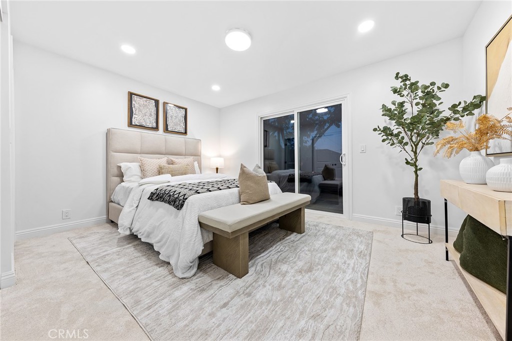 326 E Sierra Madre Avenue