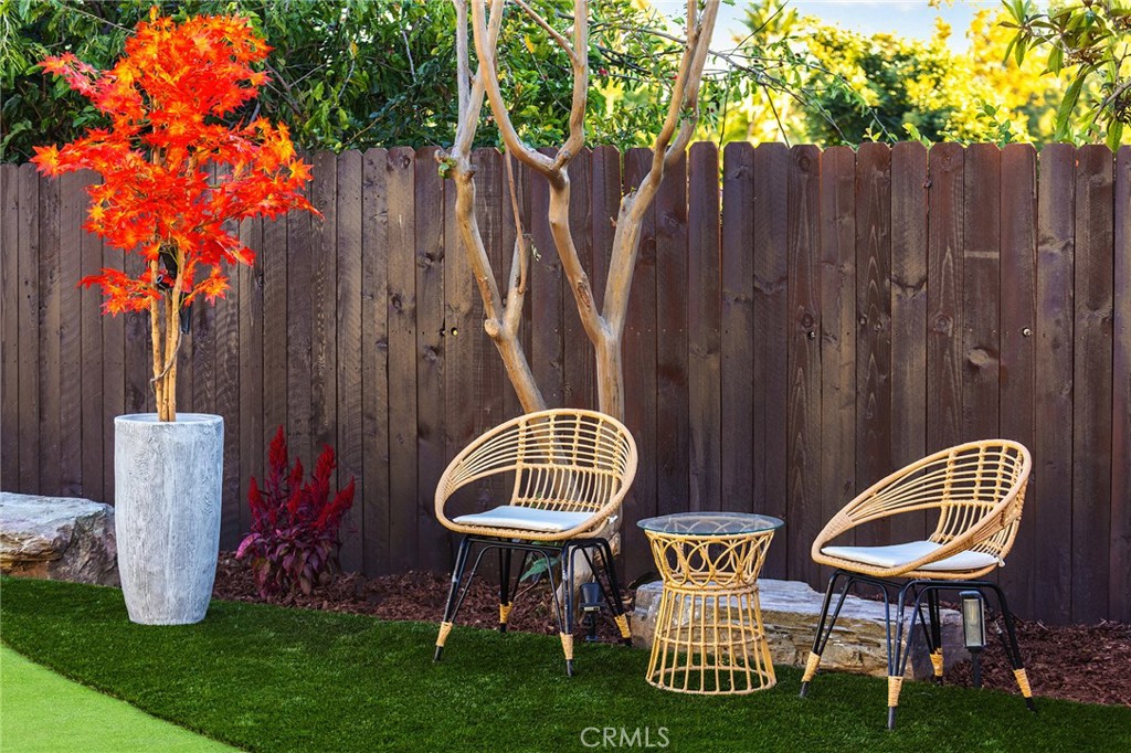 326 E Sierra Madre Avenue