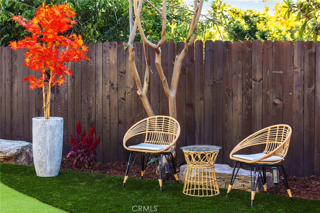 326 E Sierra Madre Avenue