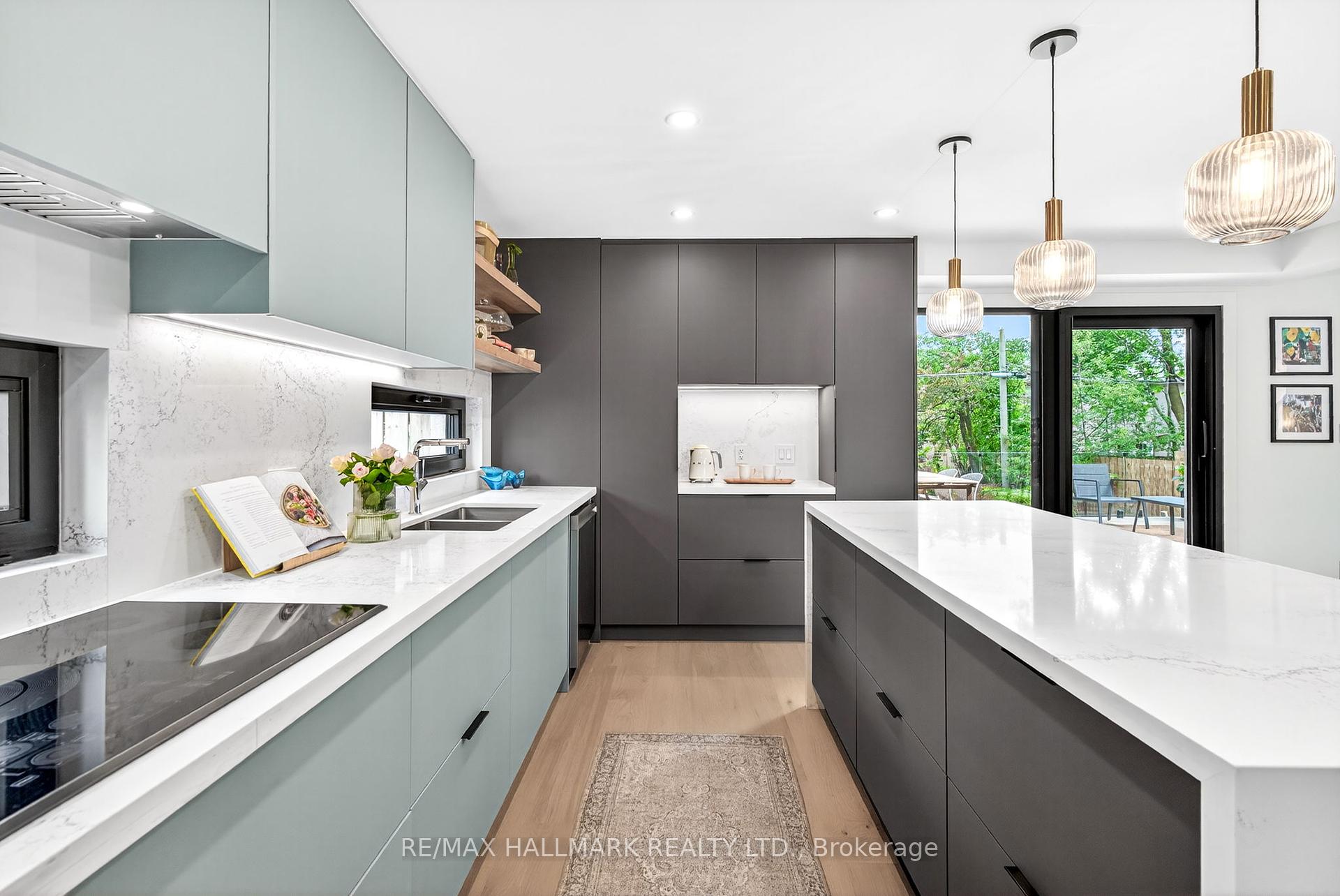 225 Catalina Drive, Toronto
