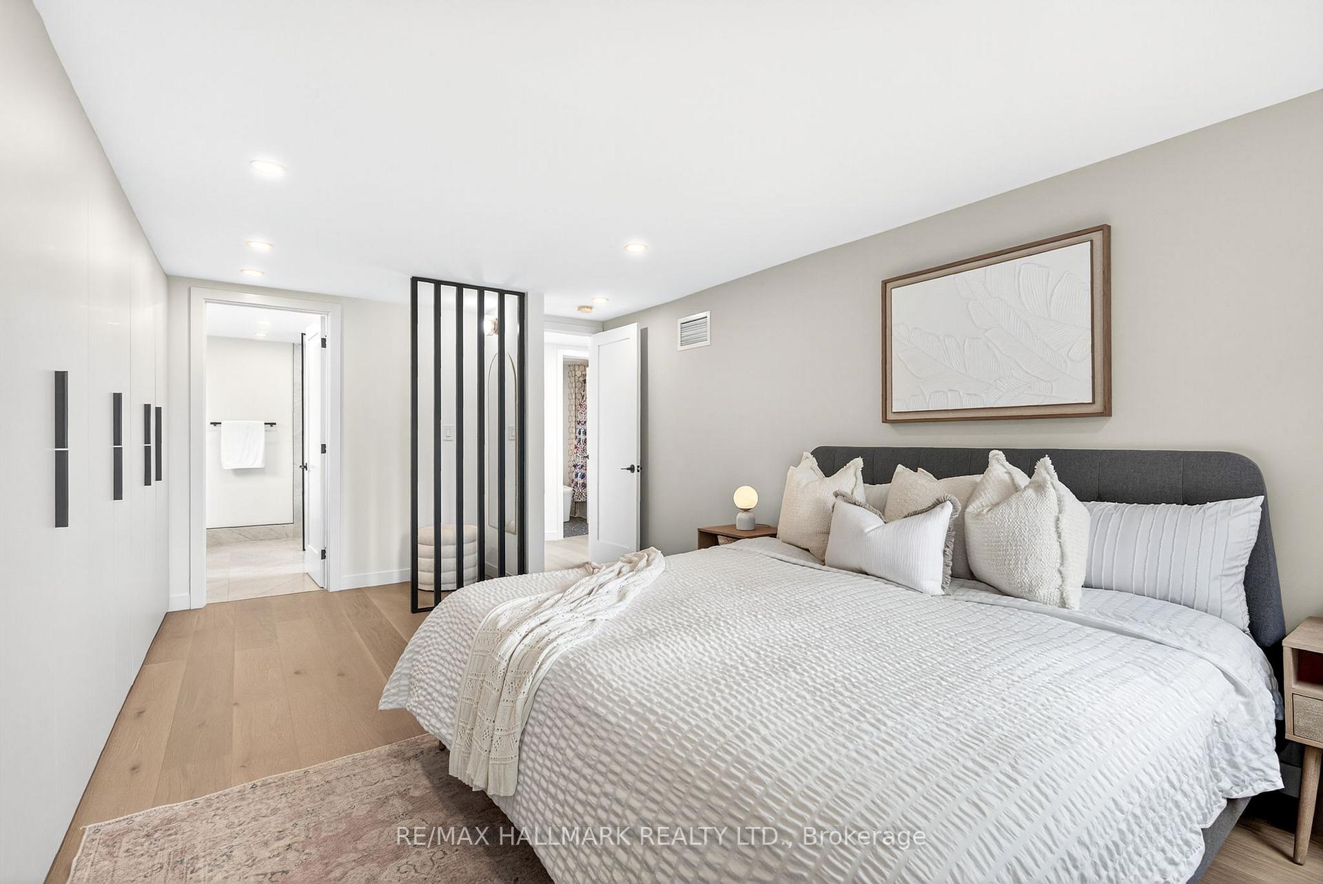 225 Catalina Drive, Toronto