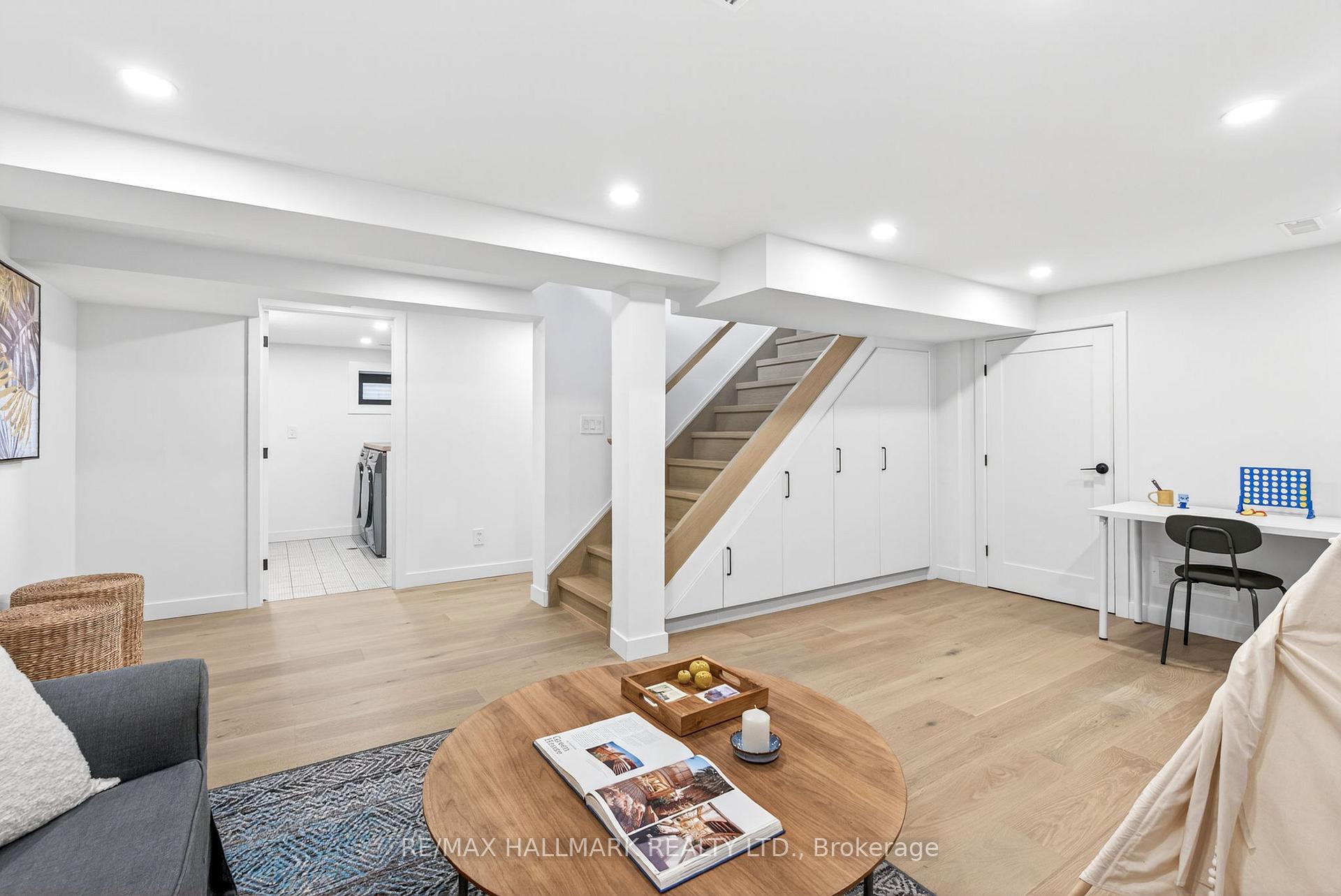 225 Catalina Drive, Toronto