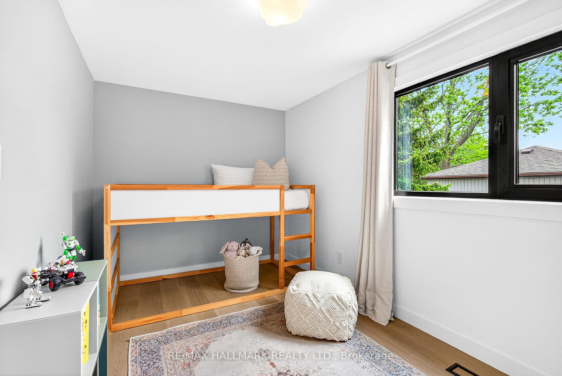 225 Catalina Drive, Toronto