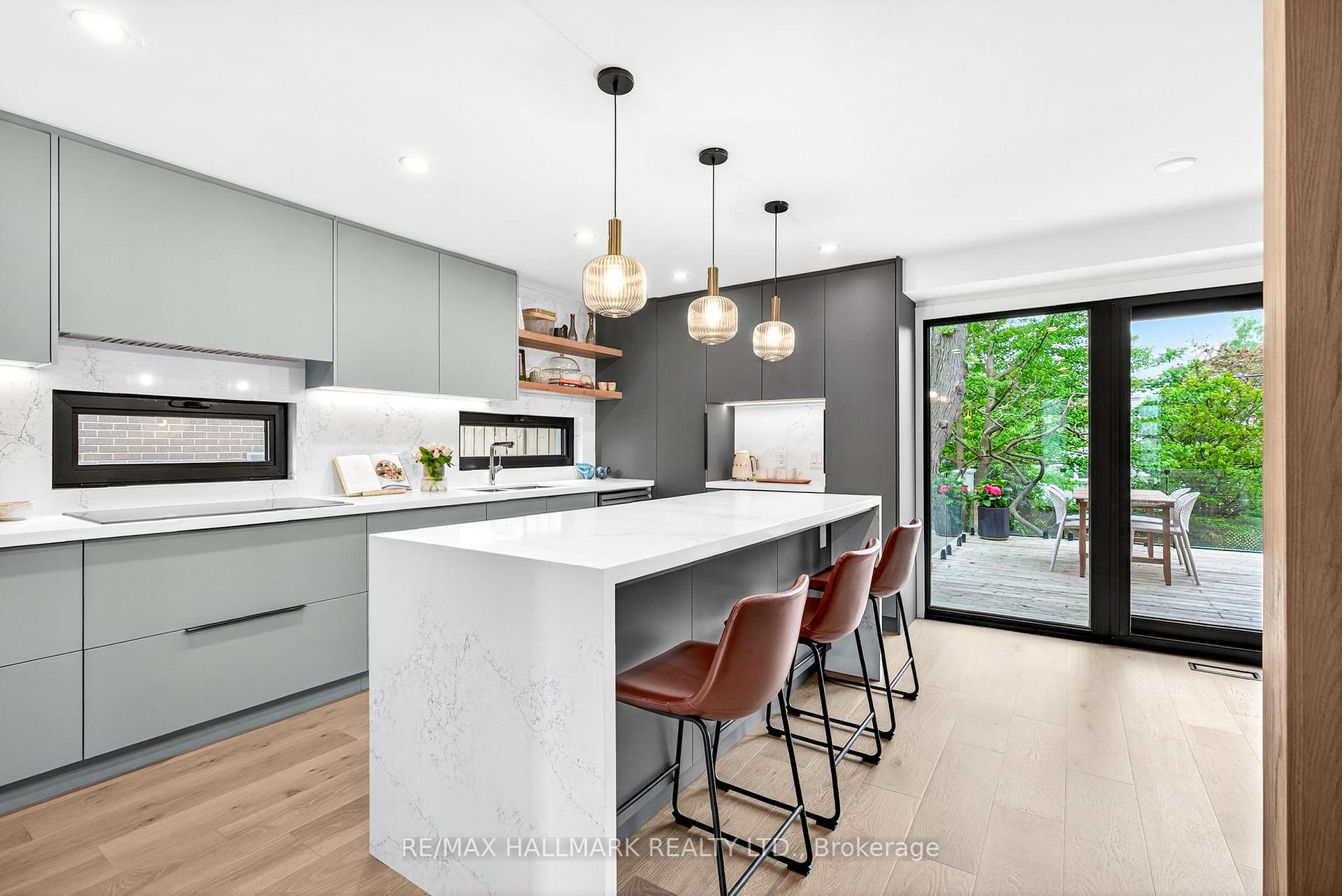 225 Catalina Drive, Toronto