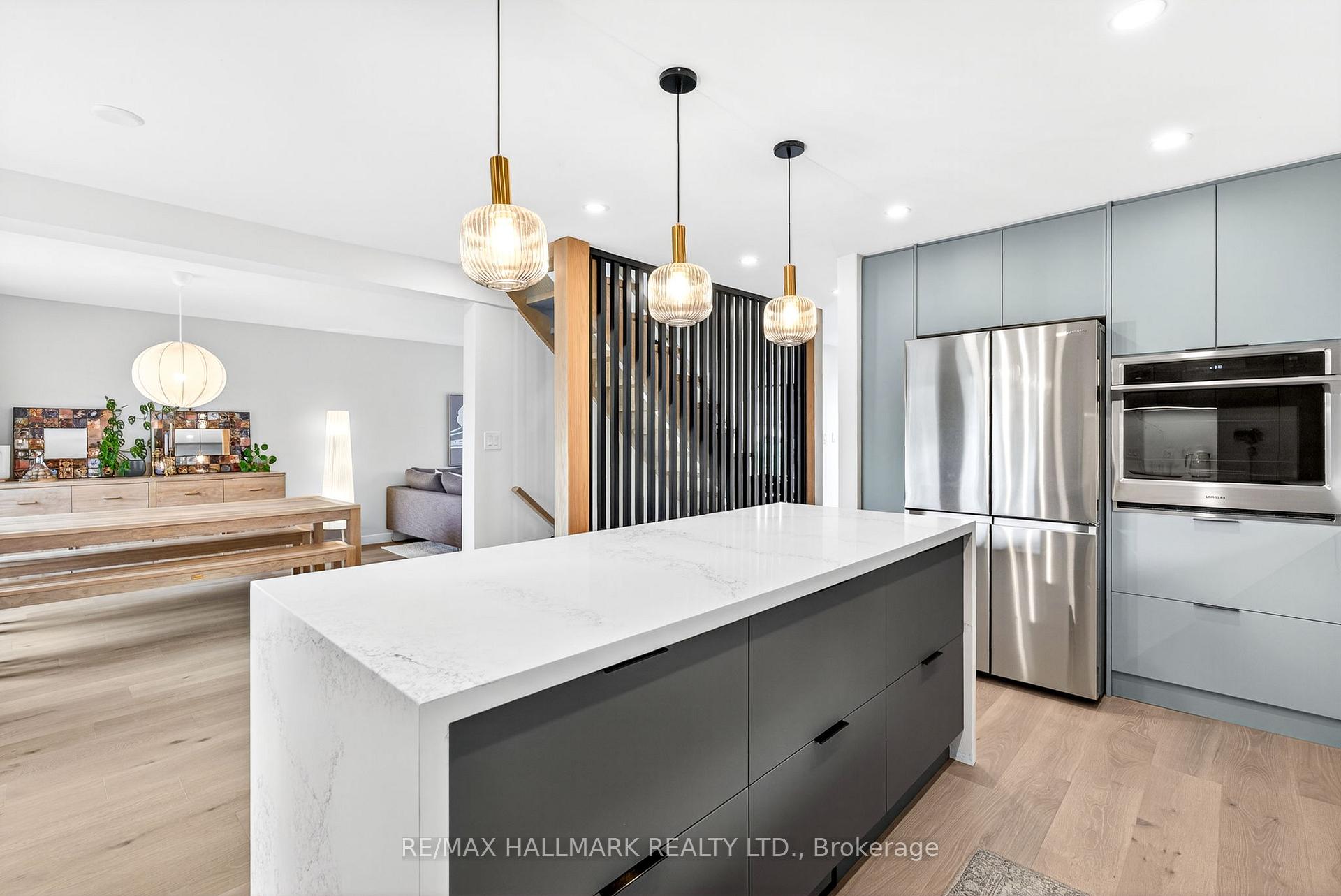 225 Catalina Drive, Toronto