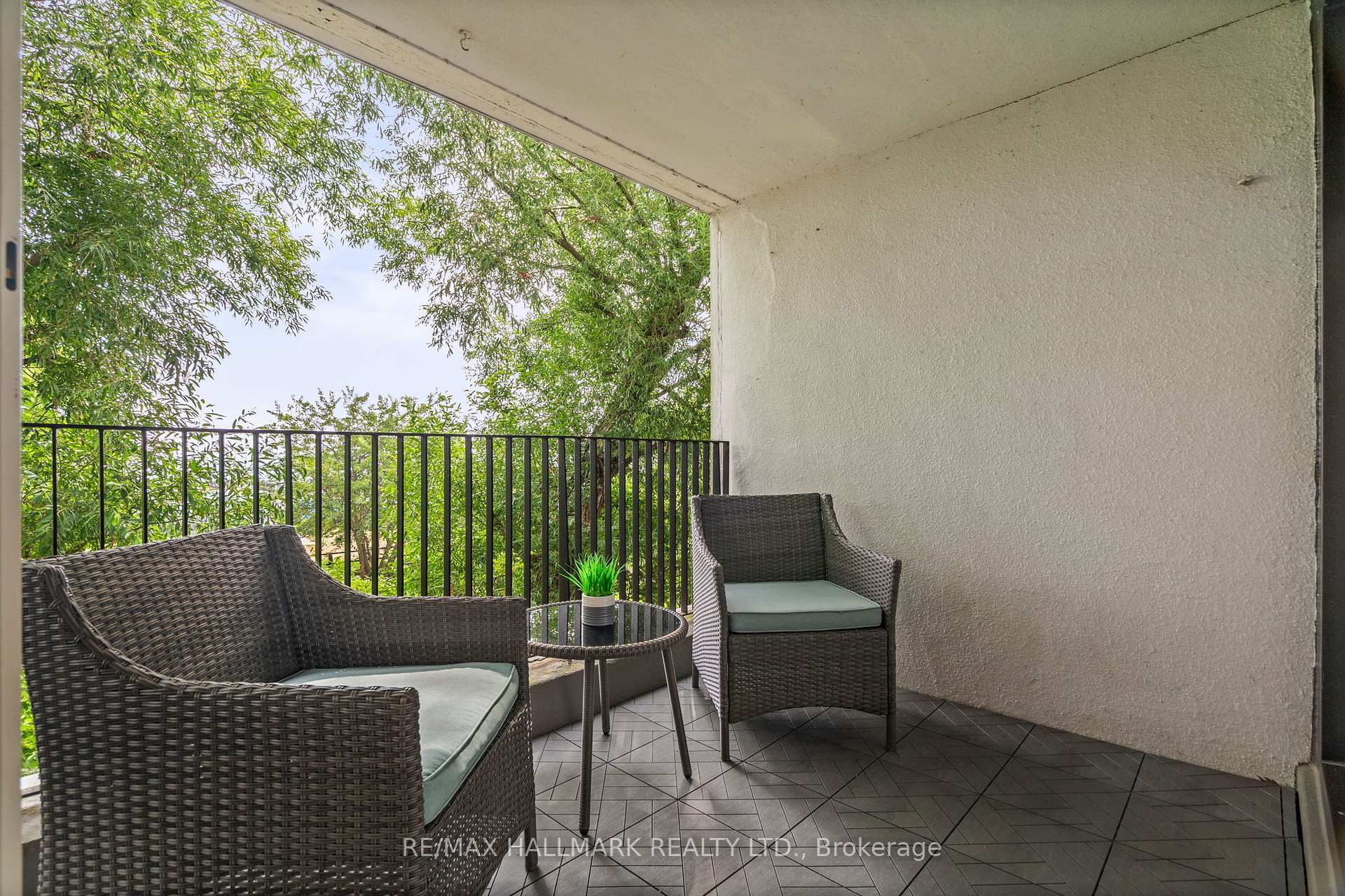 2 Nursewood Road 6
