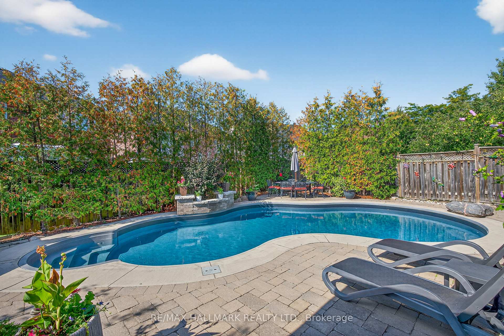 12 Forest Manor Place