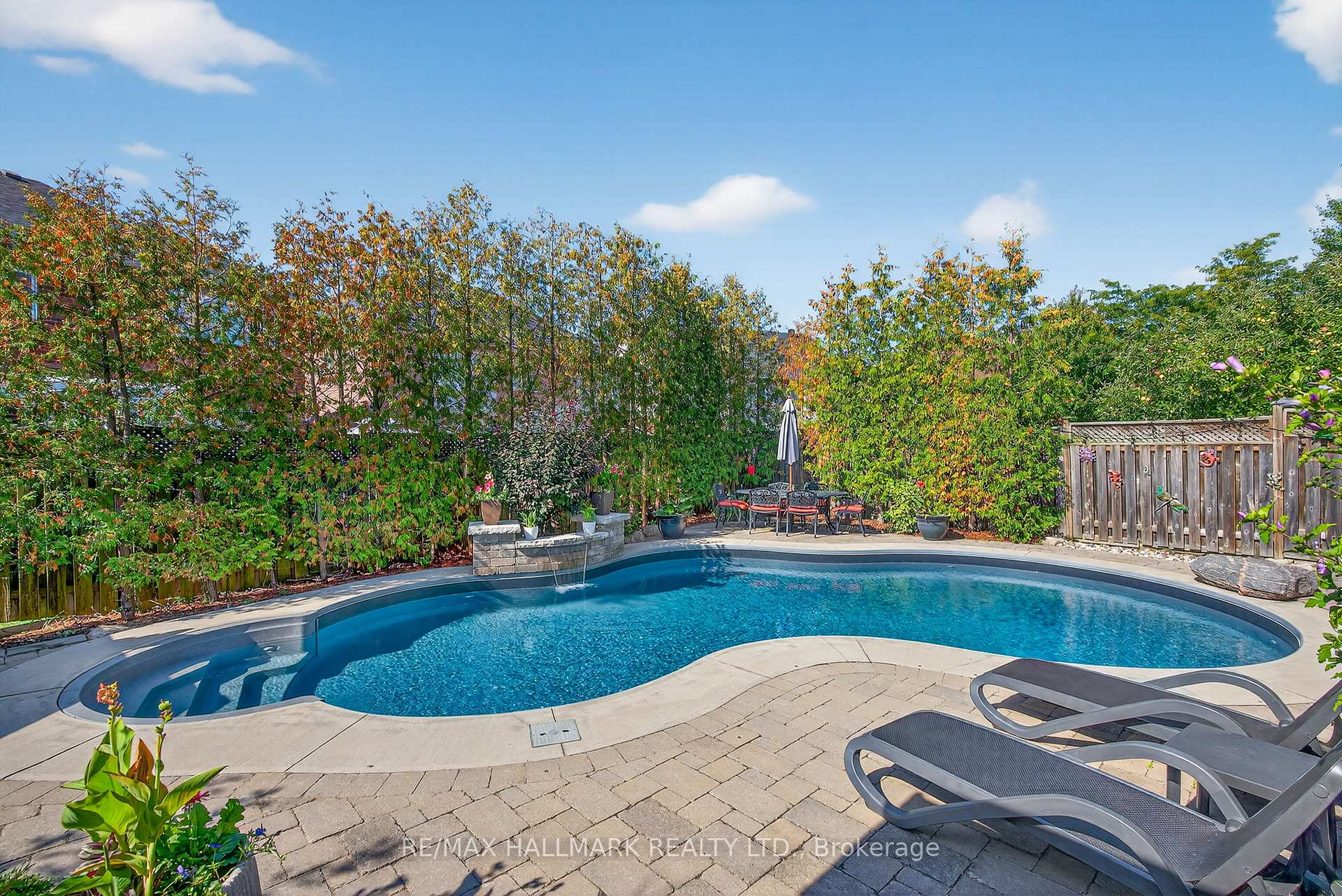 12 Forest Manor Place