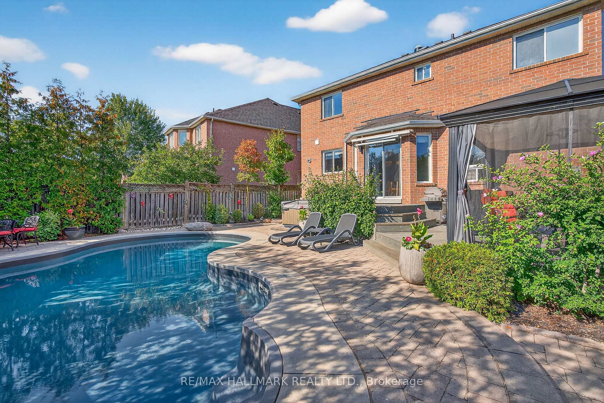 12 Forest Manor Place