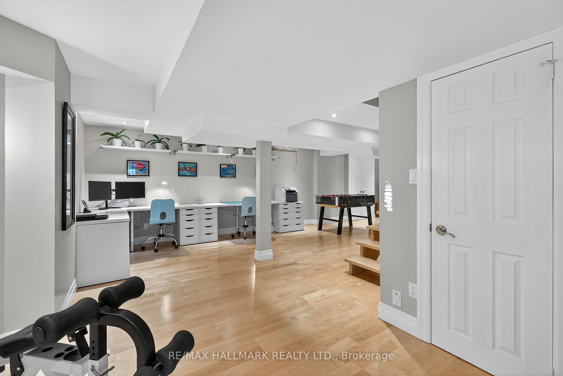 12 Forest Manor Place