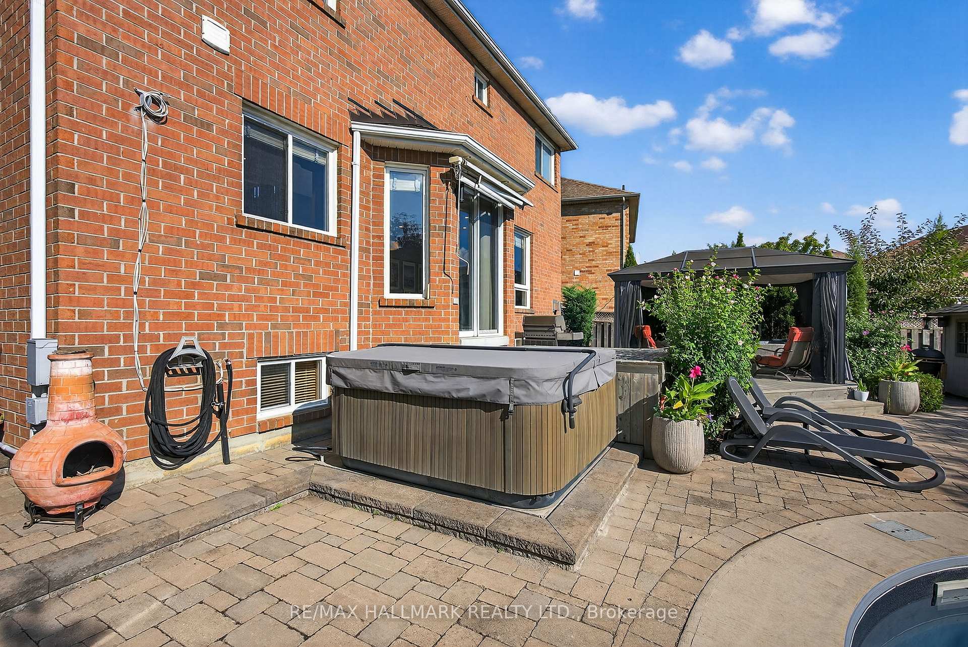 12 Forest Manor Place