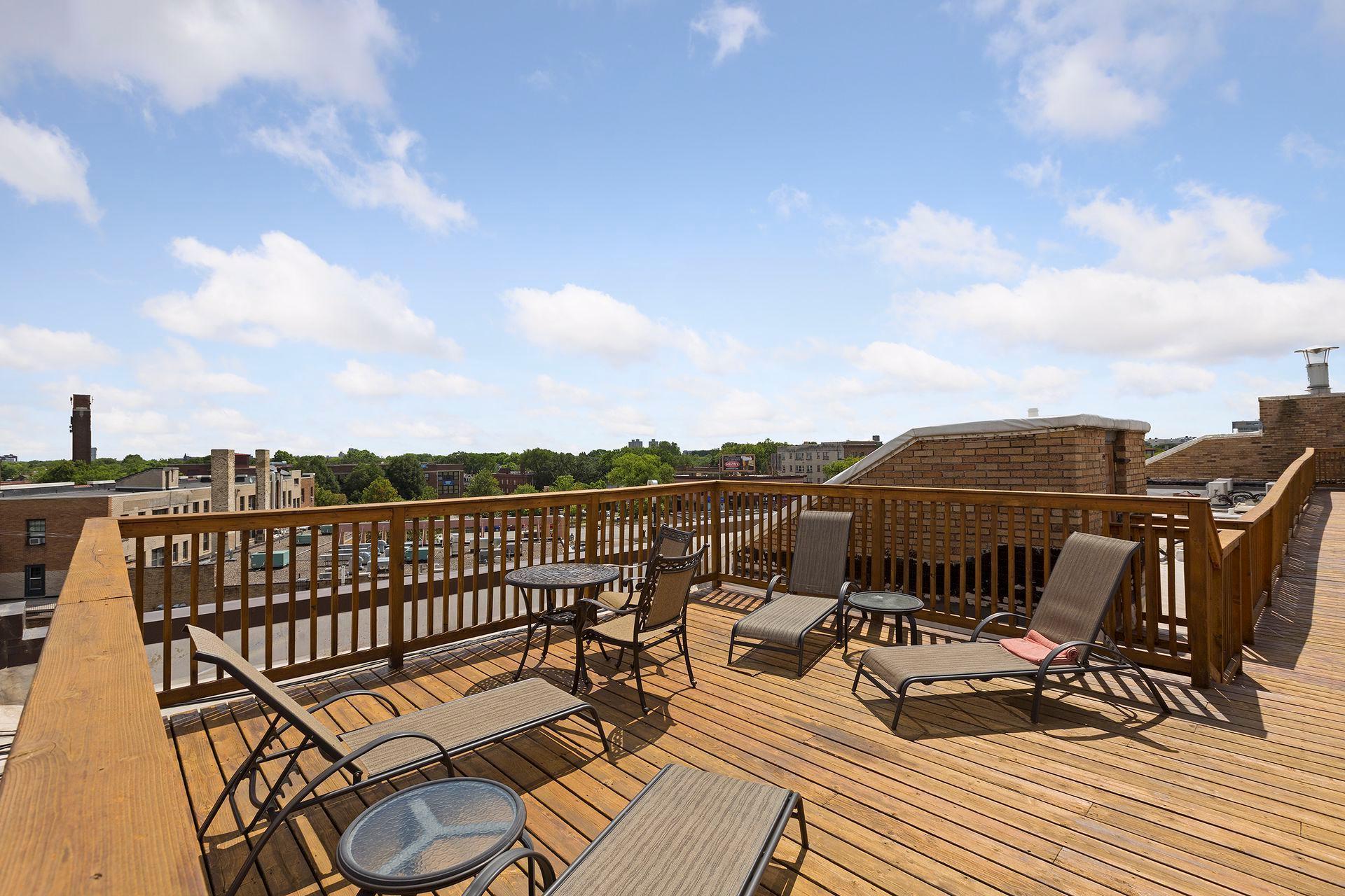 2517 Humboldt Avenue S Unit: 102