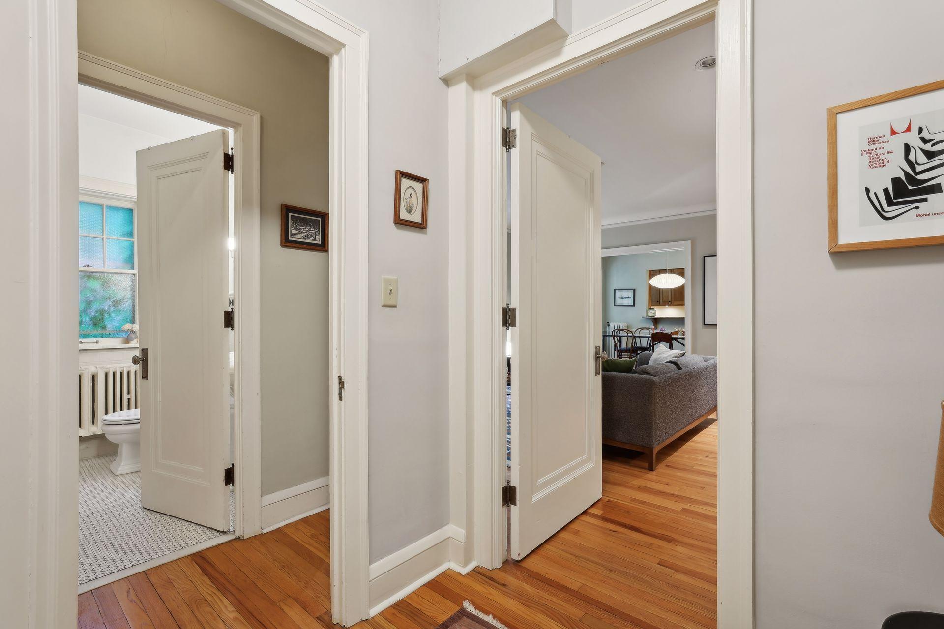 2517 Humboldt Avenue S Unit: 102