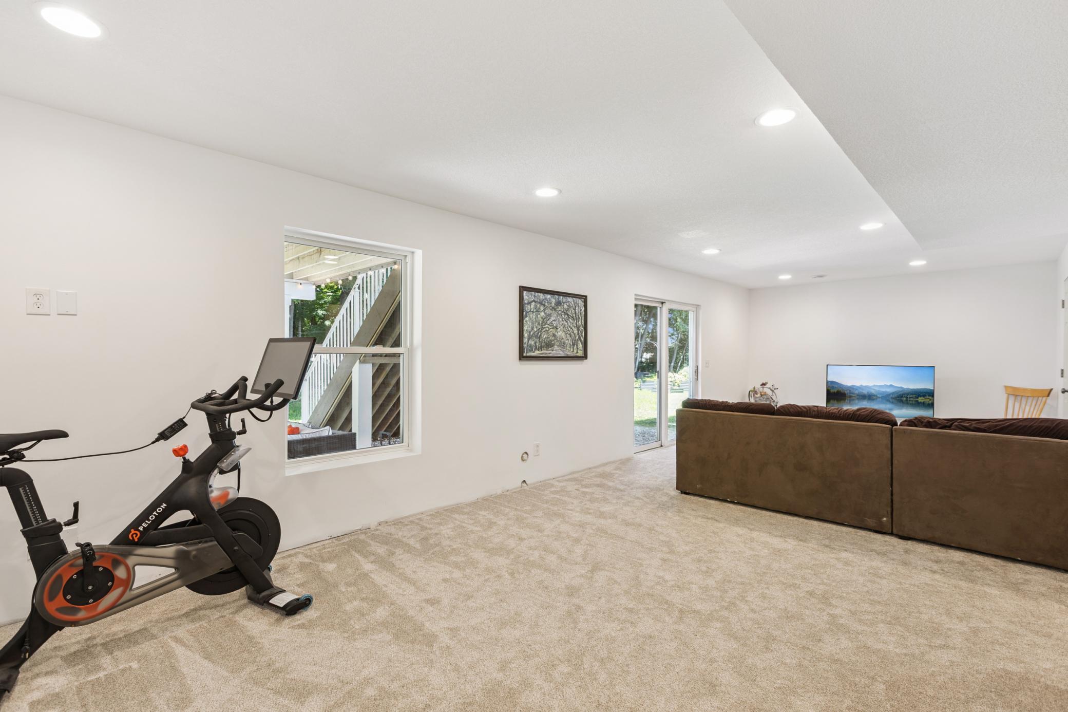 2740 Simons Drive